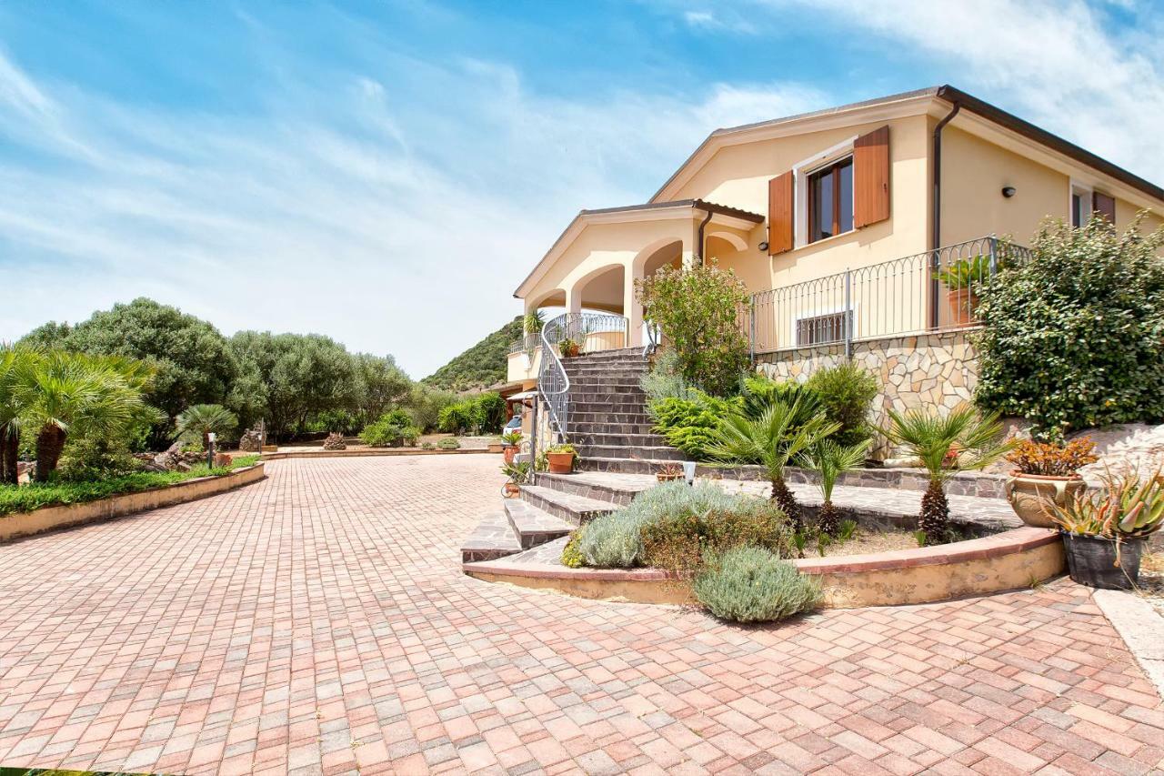 Villa Pedra Alghero - Appartamento In Villa Con Piscina Kültér fotó